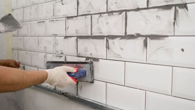 Cleaning a Kitchen Backsplash
